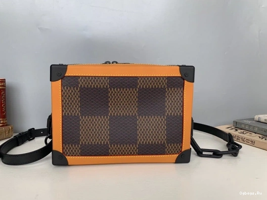 VUITTON SOFT LOUIS TRUNK 0118